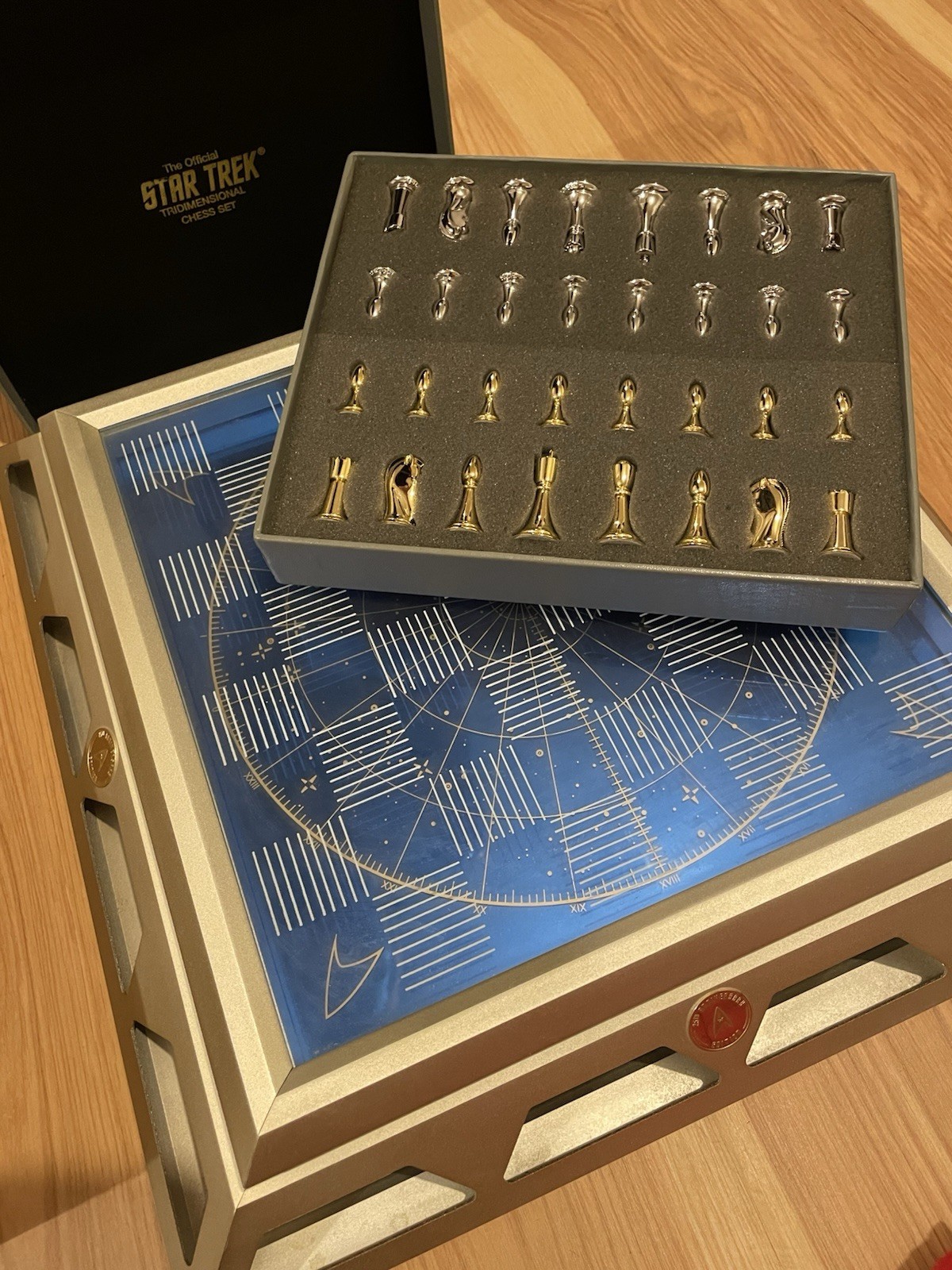 Vintage 1996 Official Original Franklin Mint Star Trek Tridimensional Chess Set