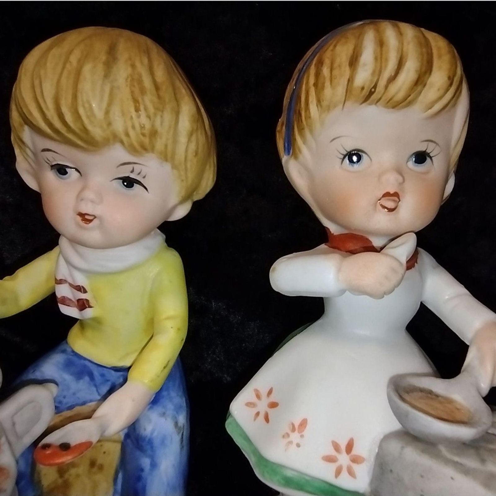 Vintage Lefton? Kitsch Boy Girl Cooking Pot Belly Stove Porcelain MCM Figurines