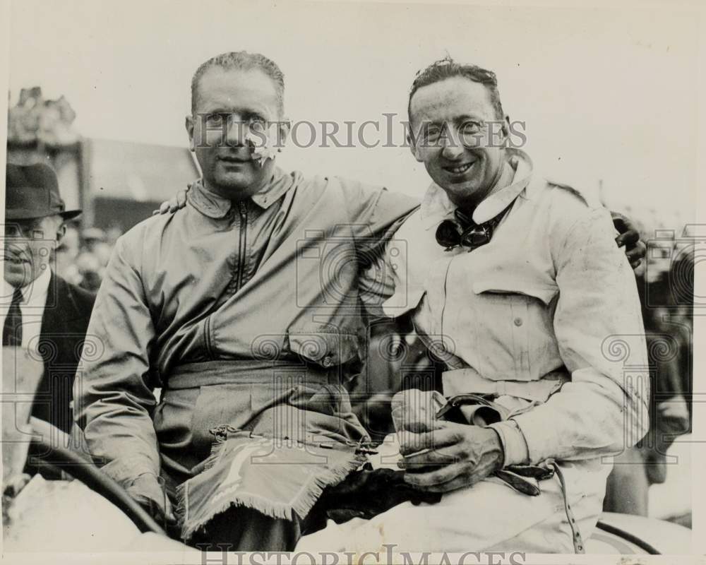 1935 Press Photo John Cobb, T.E. Rose-Richards after victory, Brooklands England