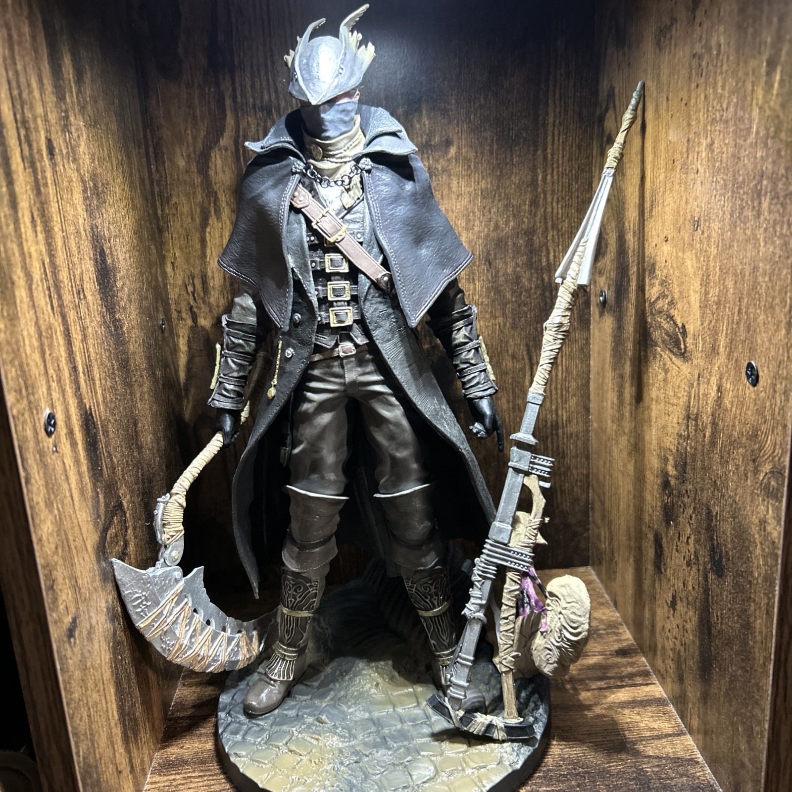 Bloodborne The Old Hunter 1/6 Scale Statue PVC Collectible Display Model Figure