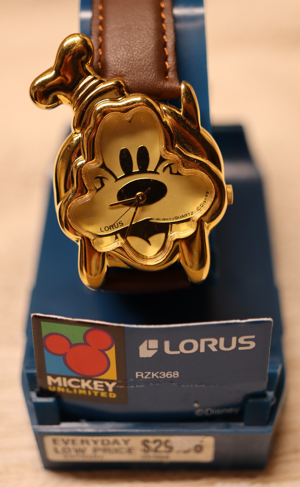 Vintage Lorus by Seiko Disney Goofy Character Watch Gold Tone  Runing