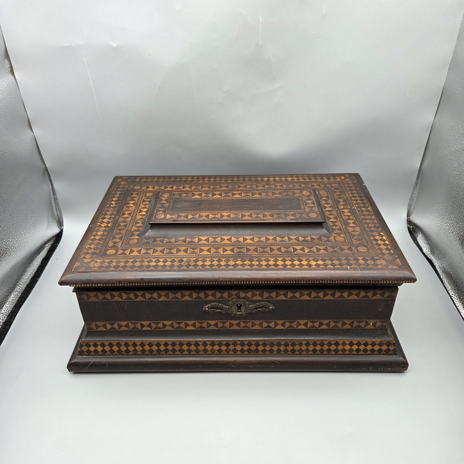 Antique Tunbridge Ware Box Parquetry Inlay Jewelry Sewing Chest No Key Large 16
