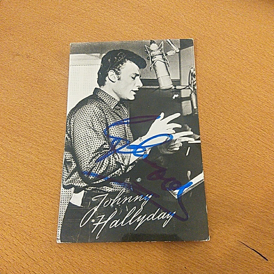 JOHNNY HALLYDAY (+), original signed AK/Card in 10x15 cm RARE