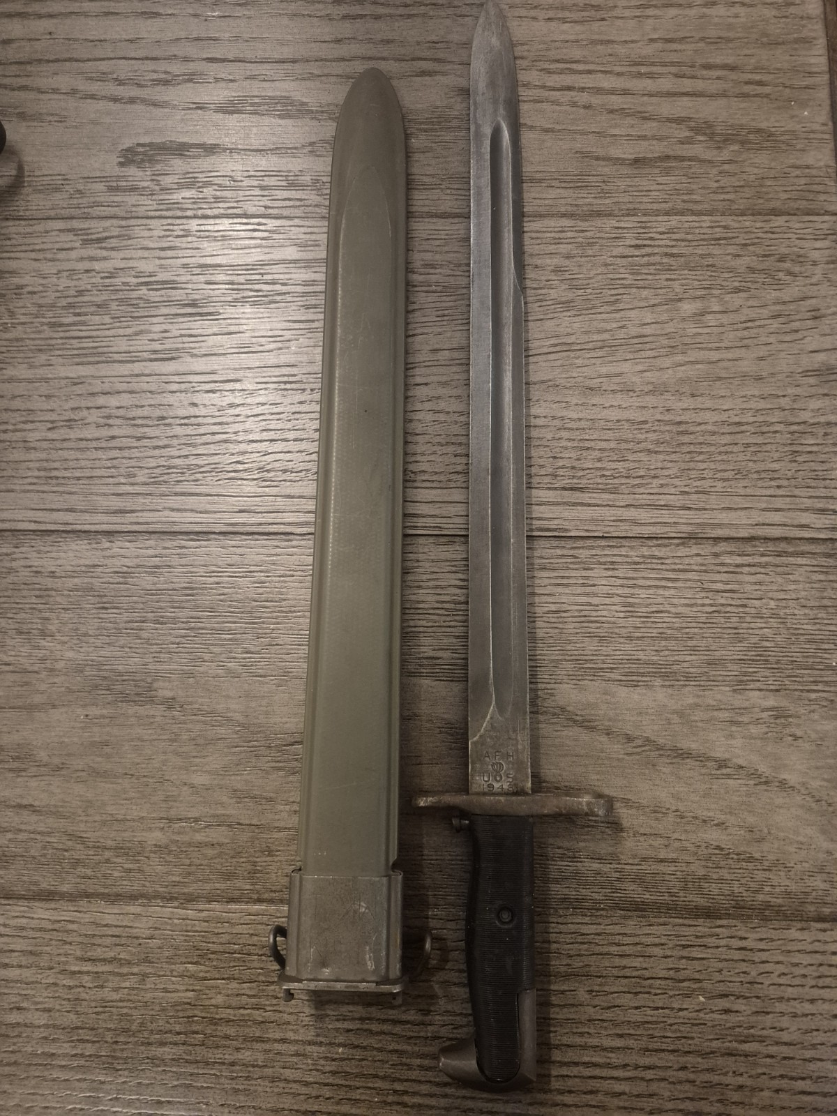 US  WWll AFH 1942M 1905/1942 16in Bayonet  USN MK1 Scabbard