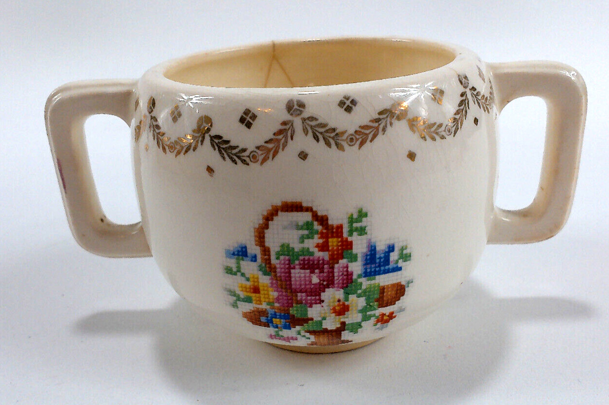 Vintage Sugar Bowl by Salem China Co. Made in USA 2 3/4\