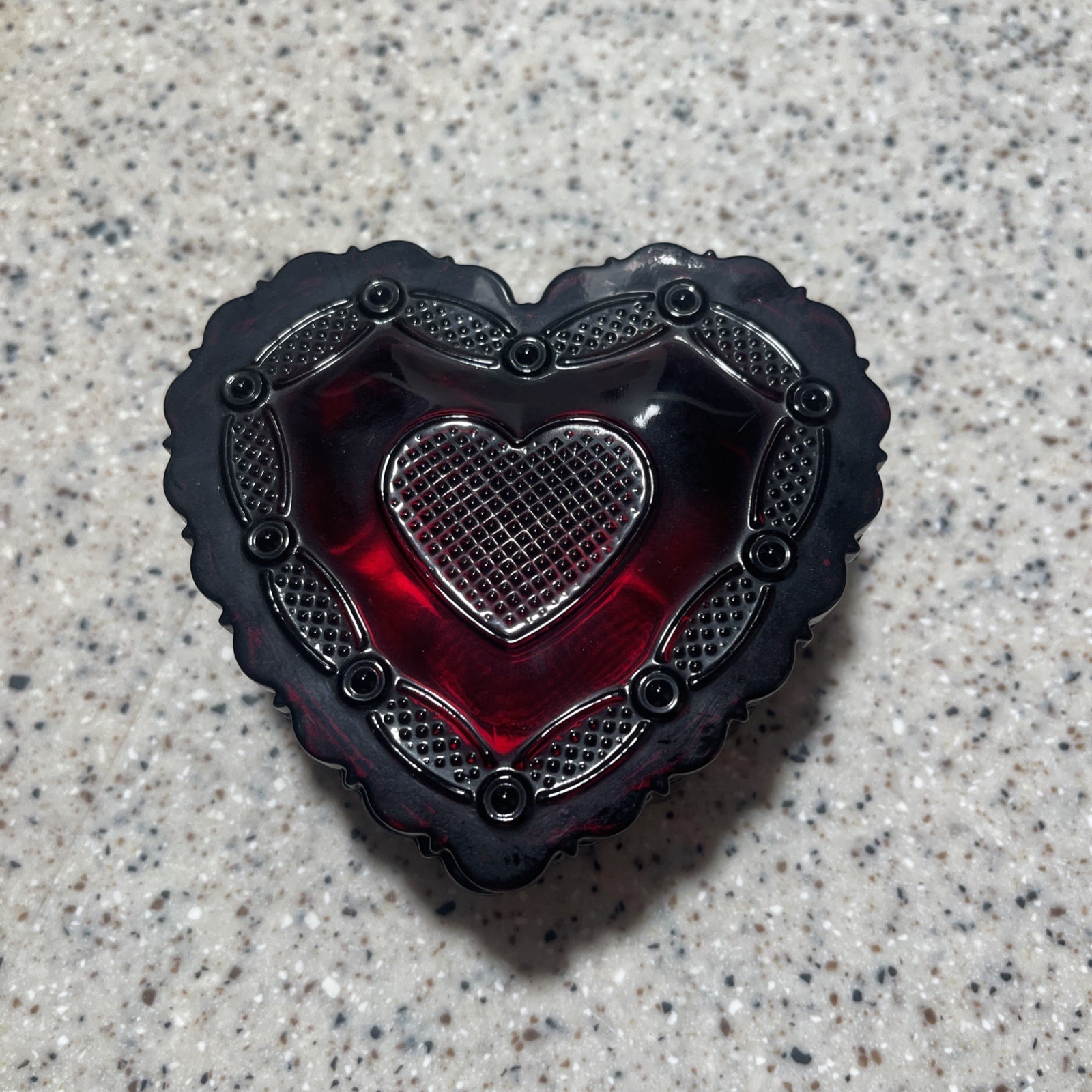 VTG Avon Cape Cod Heart Shaped Trinket Box Royal Ruby Red with Lid, 1876 Collect VTG Avon Cape Cod Heart Shaped Trinket Box Royal Ruby Red with Lid, 1876 Collect