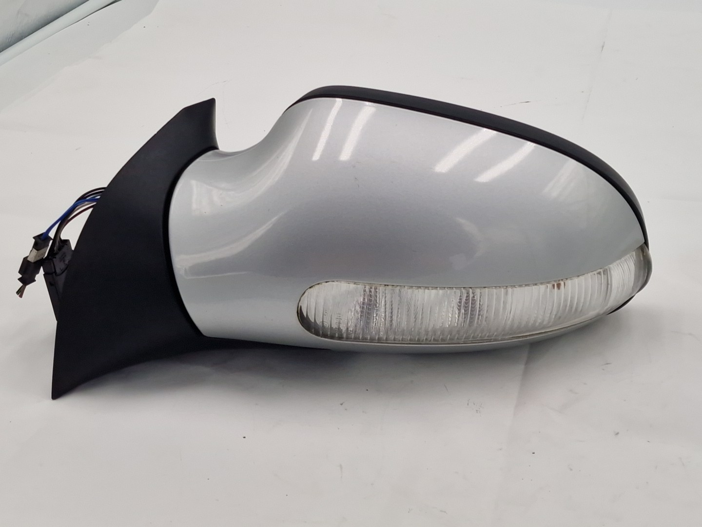 Mercedes-Benz Left Wing Mirror 1688101393 💯 With Indicator Facelift 💯