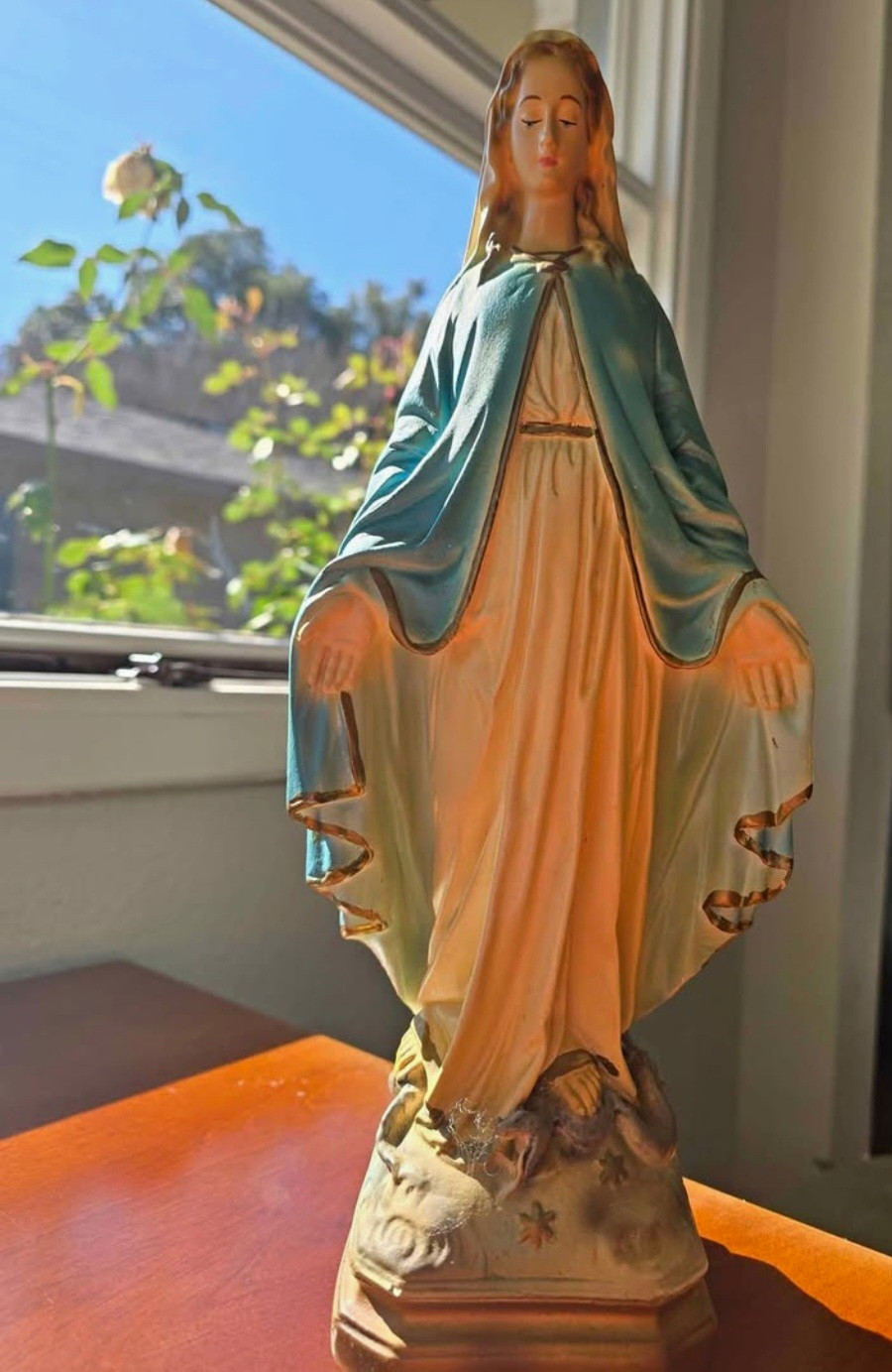 Vintage. Virgin Mary Statue. 1936. Our Lady Of Grace. 1936.