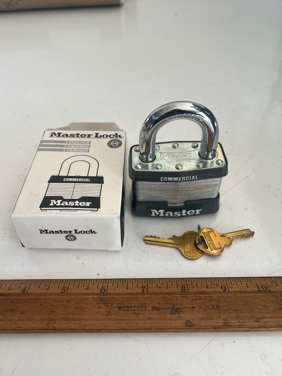 NEW COMMERCIAL MASTER LOCK PADLOCK NO. 15