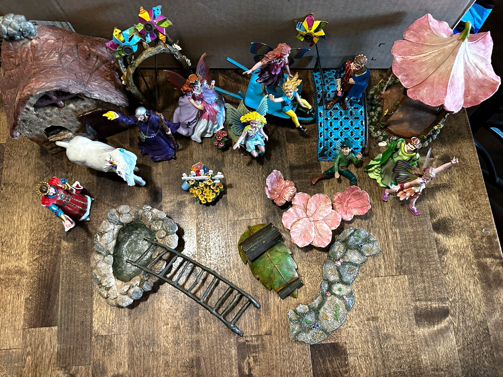 Fairy Figurines & Accessories Lot - 10 figures plus - retired collection pieces Fairy Figurines & Accessories Lot - 10 figures plus - retired collection pieces