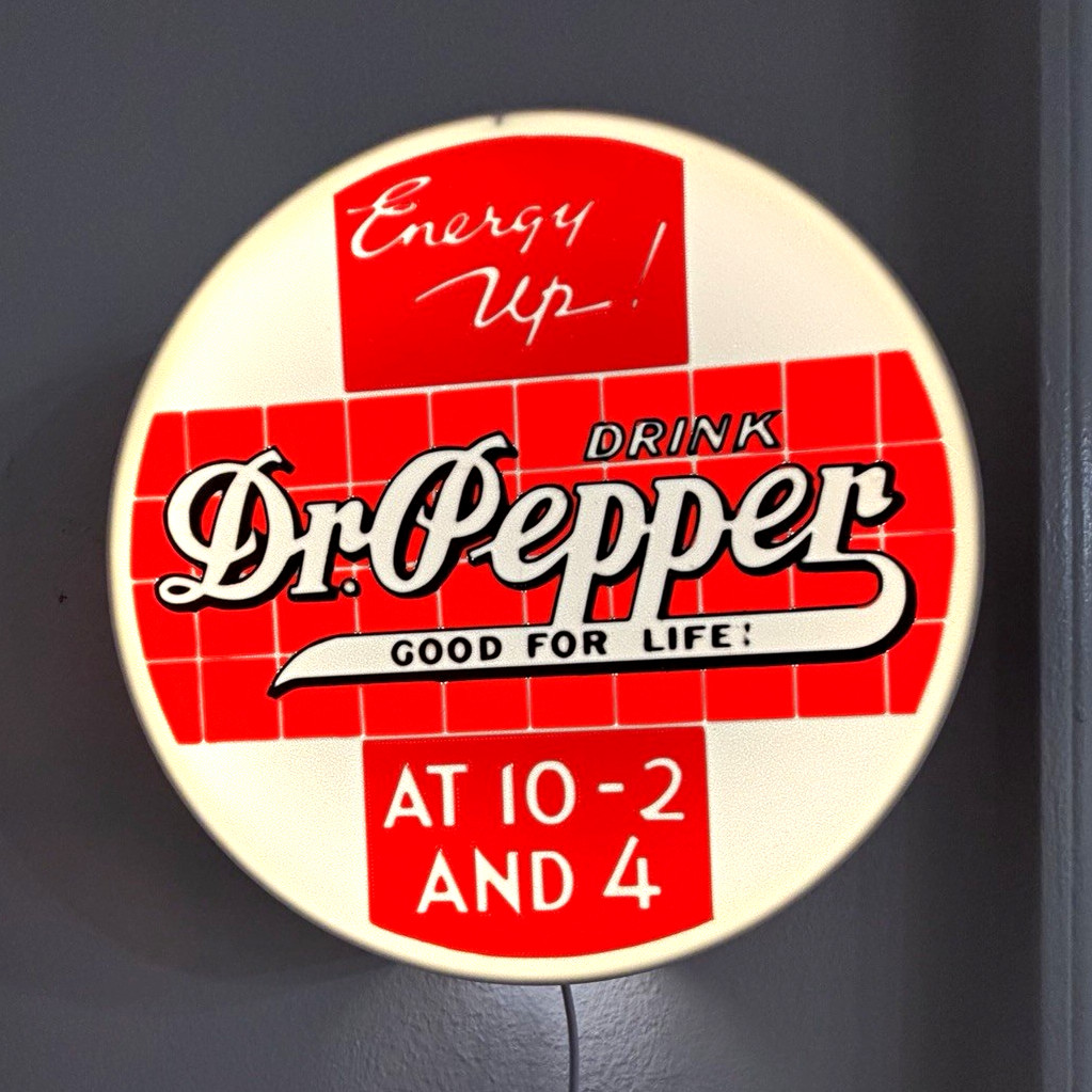 Dr Pepper Round Lighted Wall Advertising Sign Red/White Soda Theme Dr Pepper Round Lighted Wall Advertising Sign Red/White Soda Theme