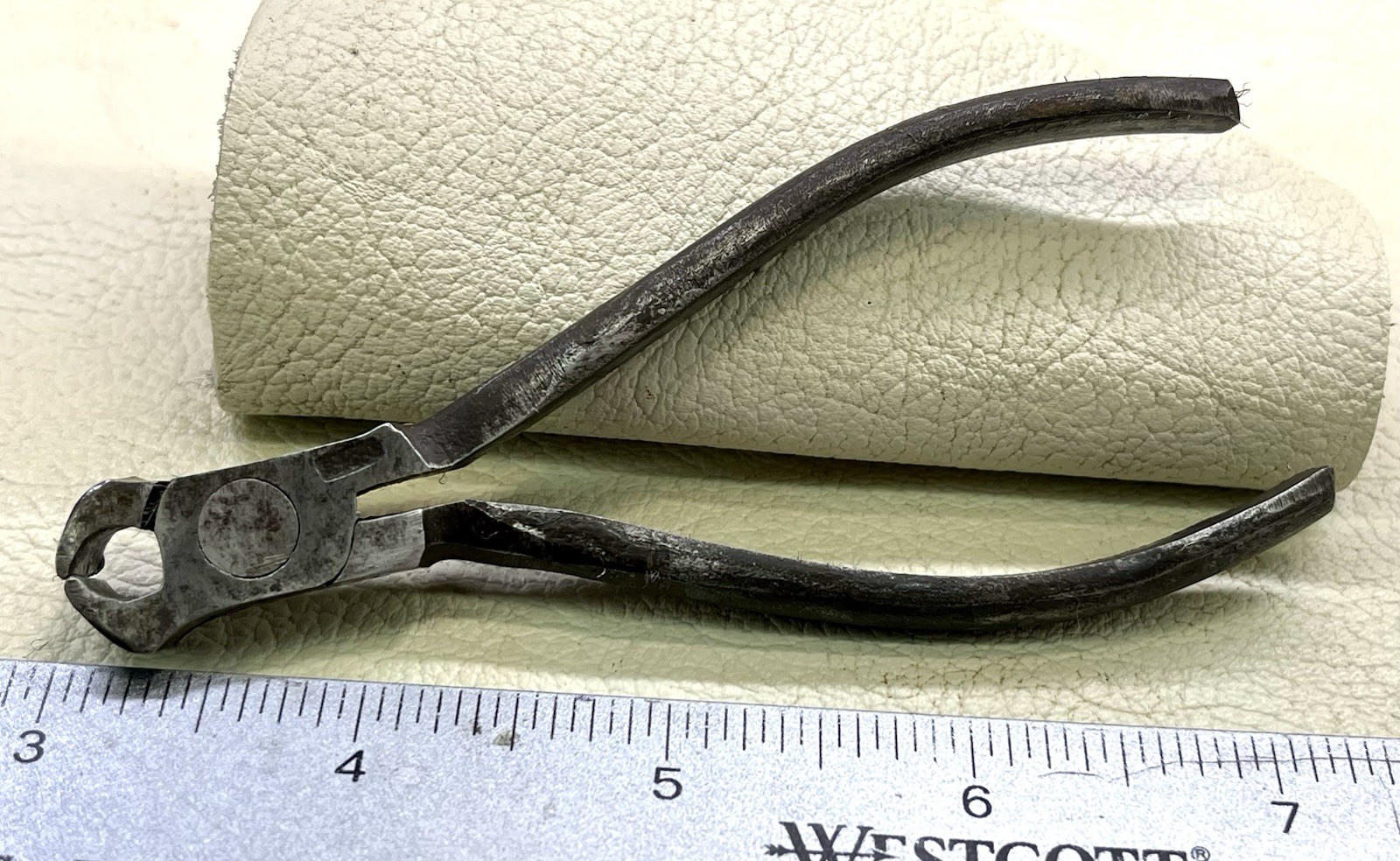Antique 4” Inch End Cutter Pincer Nippers Unbranded Bench Hand Tool Mini