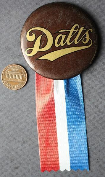 1970s Era Dalt\'s American Grill Restaurant Chain employees pin with RWB ribbon -
