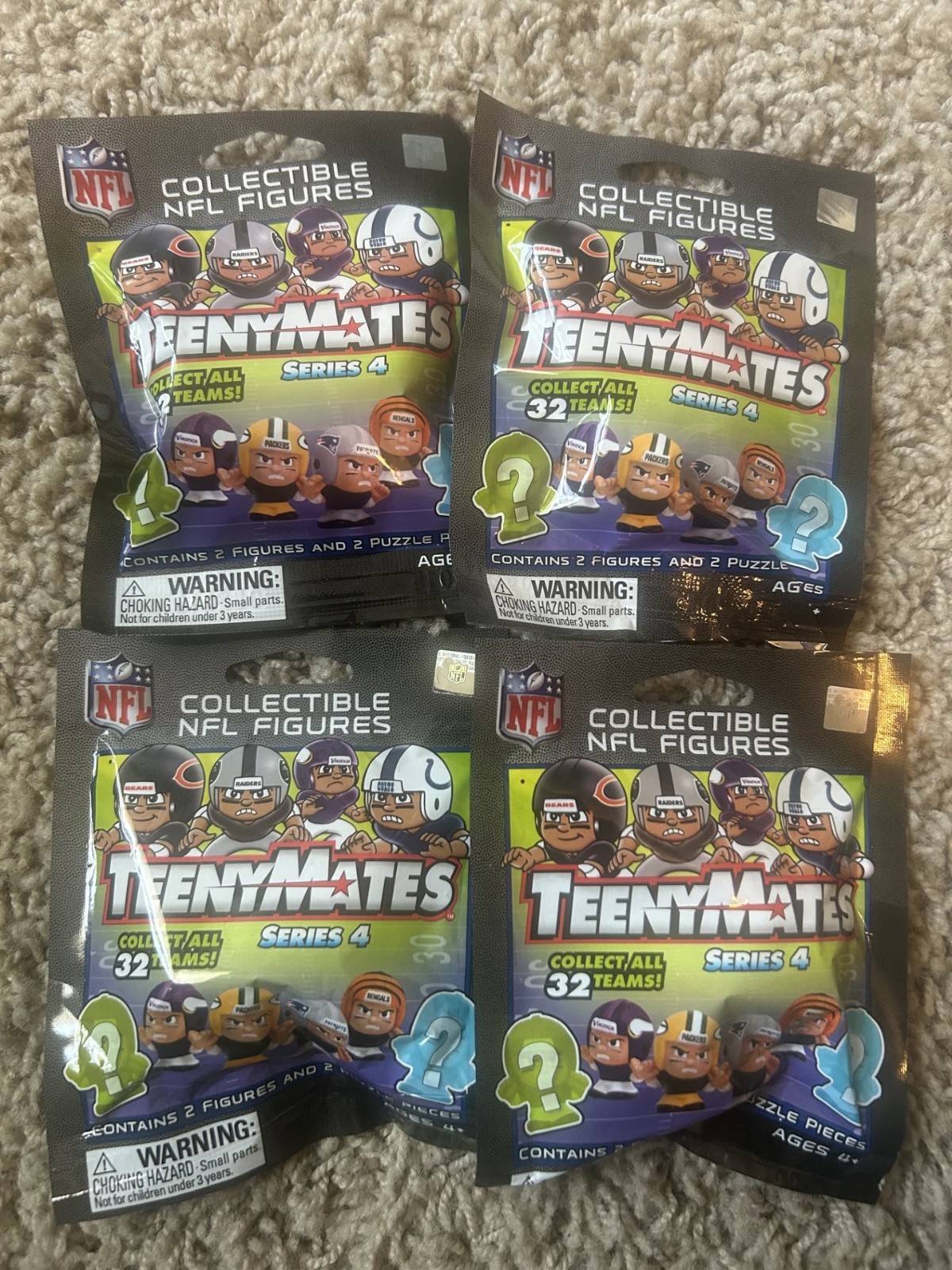 TeenyMates Series 4 Collectable 4 NFL Toy Figures Blind Bags TeenyMates Series 4 Collectable 4 NFL Toy Figures Blind Bags