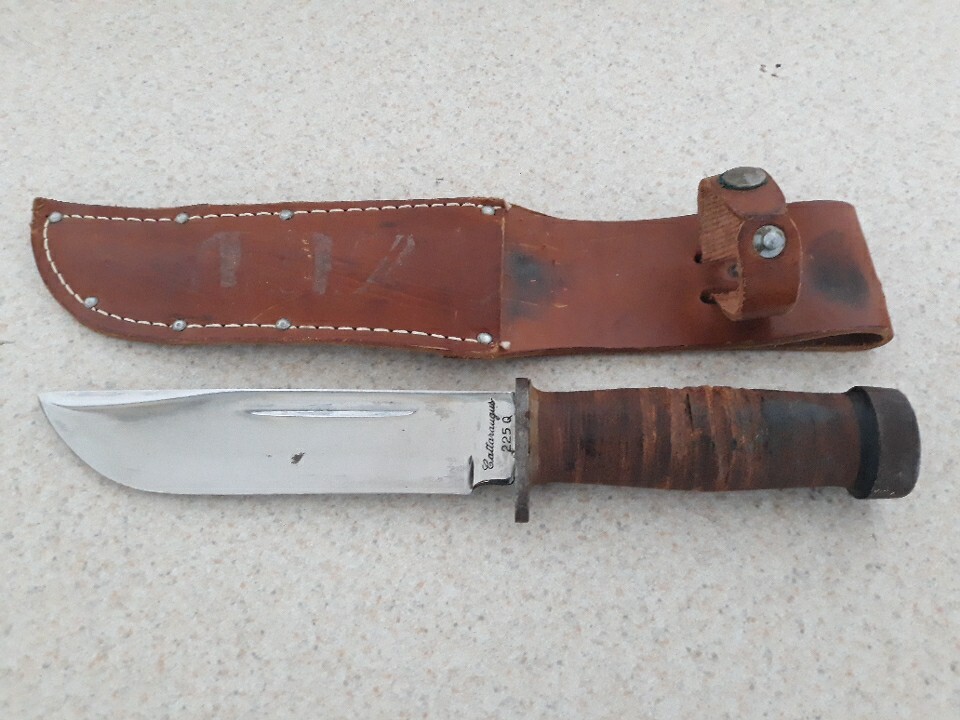 Vintage US WW2 Cattaraugus 225Q Fighting Knife w/ Sheath Vintage US WW2 Cattaraugus 225Q Fighting Knife w/ Sheath