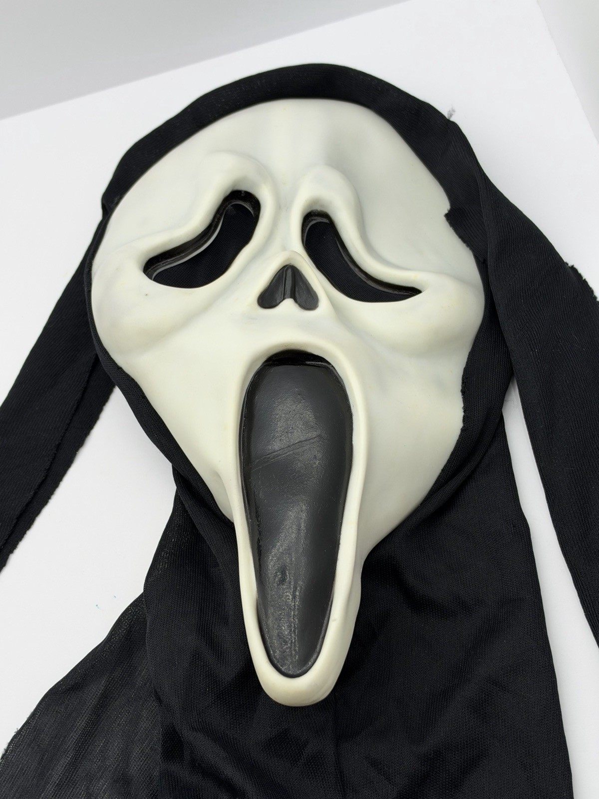 VTG Easter Unlimited MK RDS Scream Ghostface Mask Poly Shroud