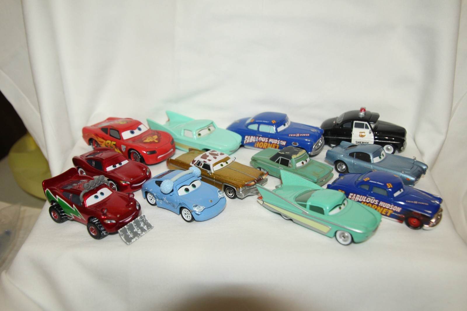 SET OF 27 DISNEY PIXAR CARS VEHICLES PLUS ONE AIRPLANE