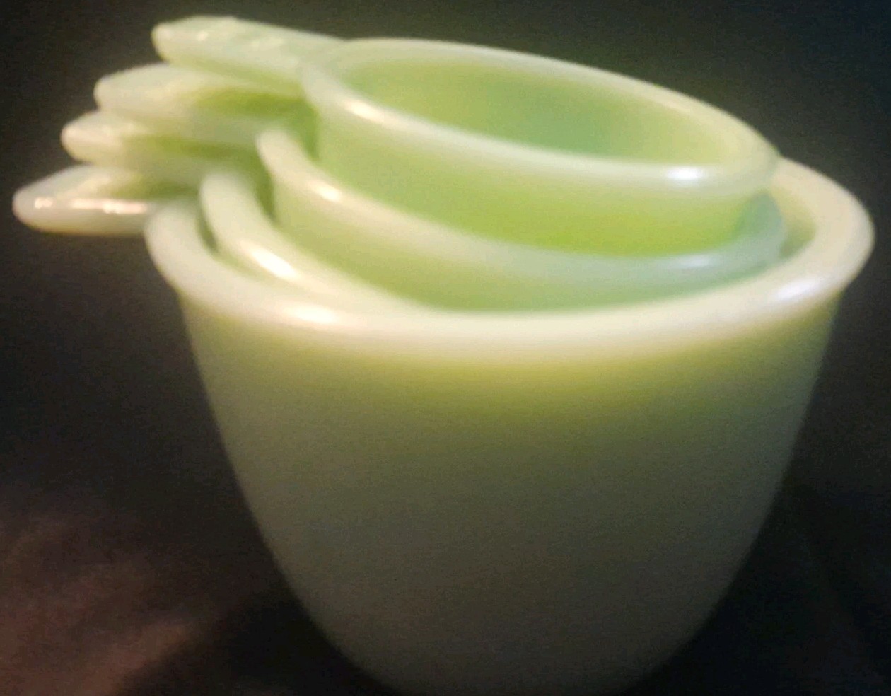 Vtg Gooseberry Patch Jadeite 4 Pc Measuring Cup Set Very Nice Condition Vtg Gooseberry Patch Jadeite 4 Pc Measuring Cup Set Very Nice Condition