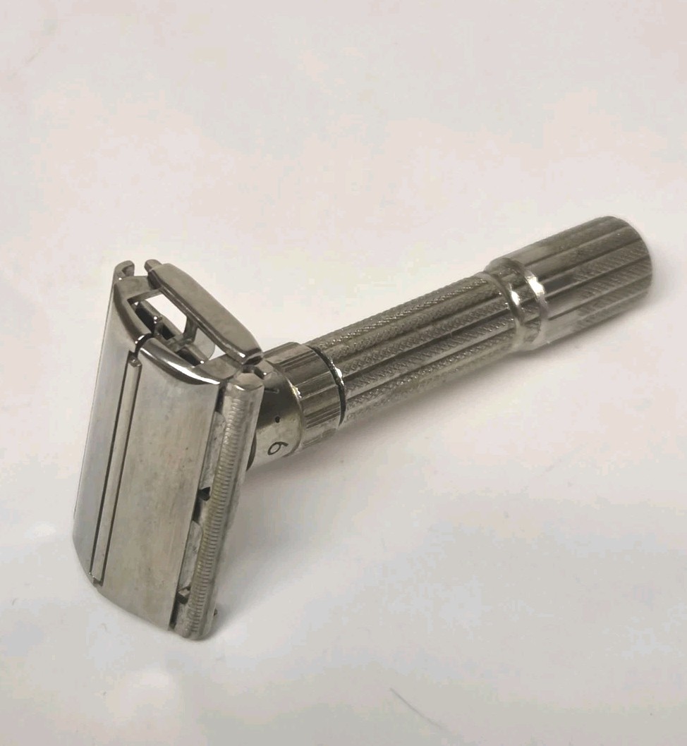 1961 Gillette Fatboy Adjustable Dial TTO Safety Razor G3
