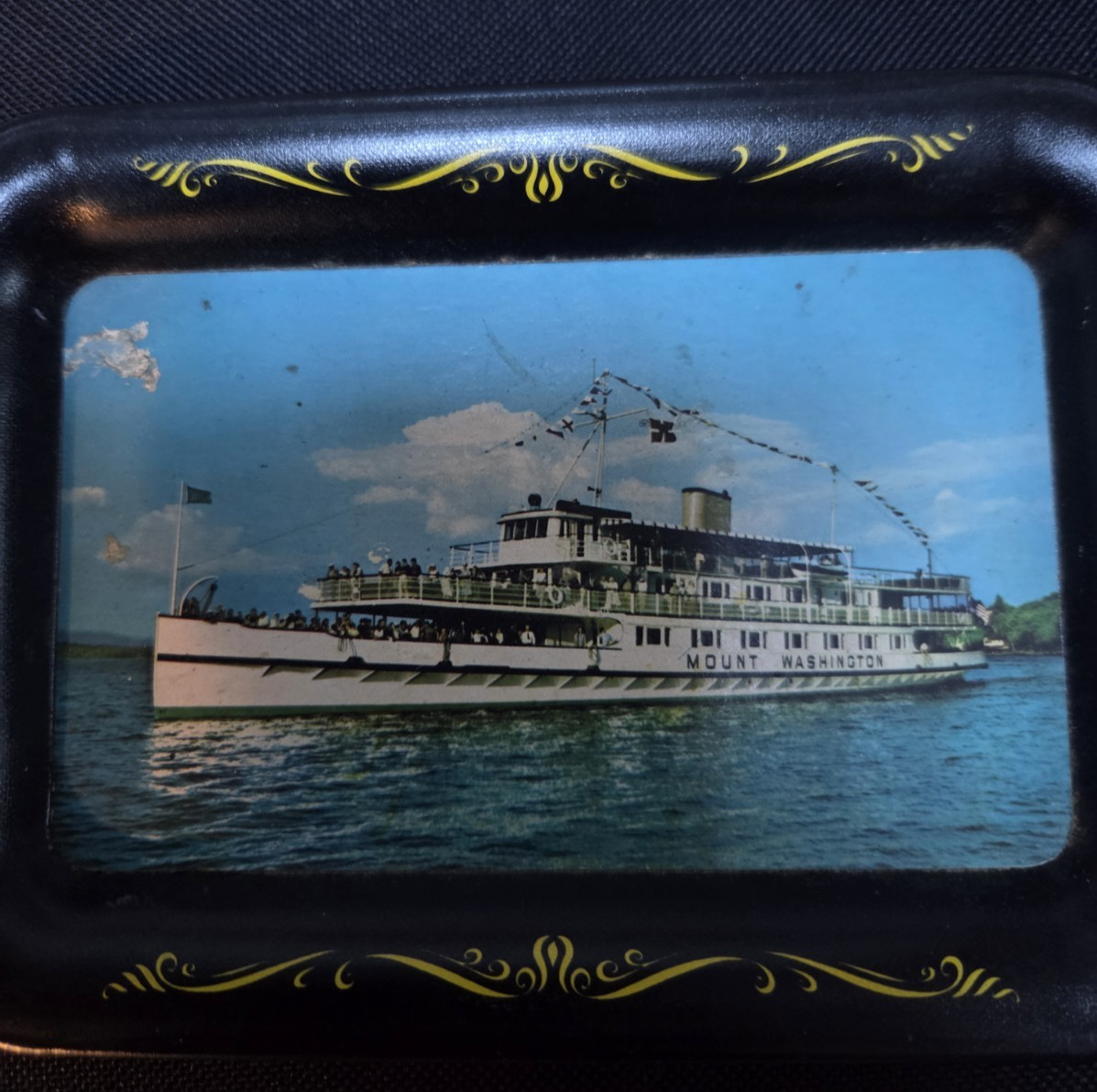 Vintage tin souvenir tray Ohio Art CO featuring MV Mt Washington and Post Card Vintage tin souvenir tray Ohio Art CO featuring MV Mt Washington and Post Card