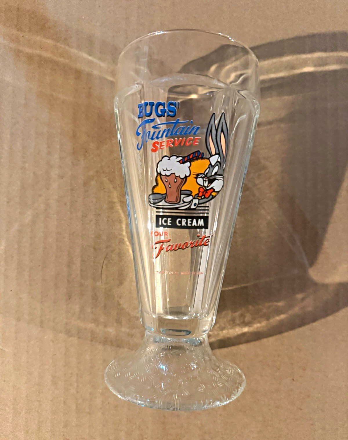 Bugs Bunny Looney Tunes Fountain Service Printed Clear Glass Sundae Glass