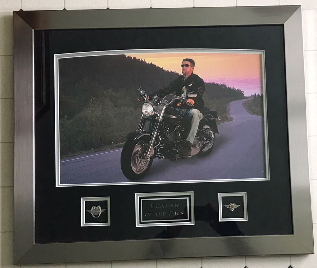 Brett Favre LEADER OF THE PACK Harley Motorcycle PACKERS 30x26 FRAMED Photo Pins
