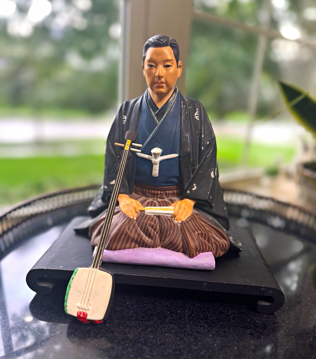 Vintage Japanese Hakata Doll Gentleman Musician Figurine w/ Shamisen Vintage Japanese Hakata Doll Gentleman Musician Figurine w/ Shamisen