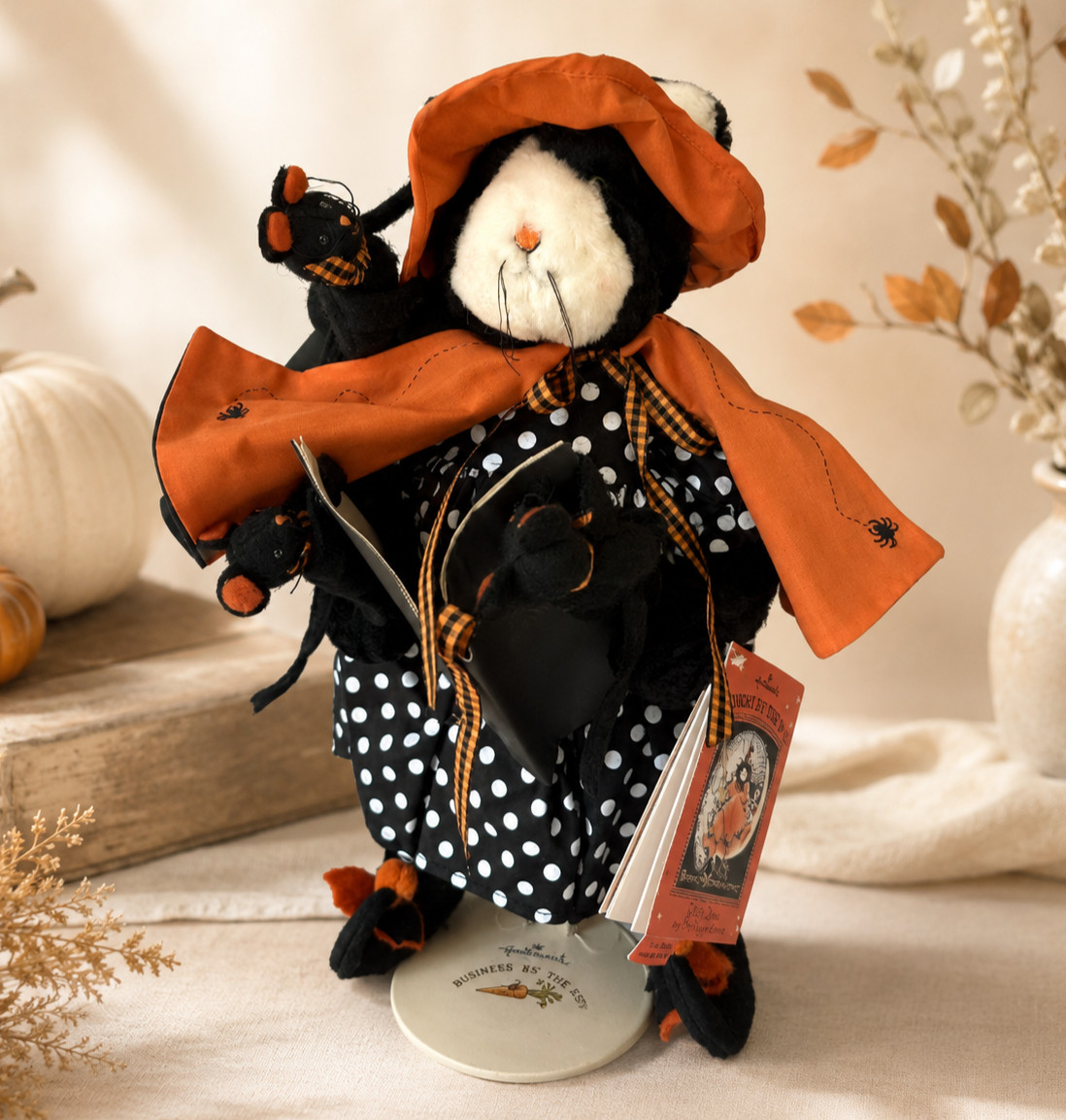 Hallmark Halloween Bunnies by the Bay DOTTIE DEAR CAT & Squeaketeers Mice Doll Hallmark Halloween Bunnies by the Bay DOTTIE DEAR CAT & Squeaketeers Mice Doll