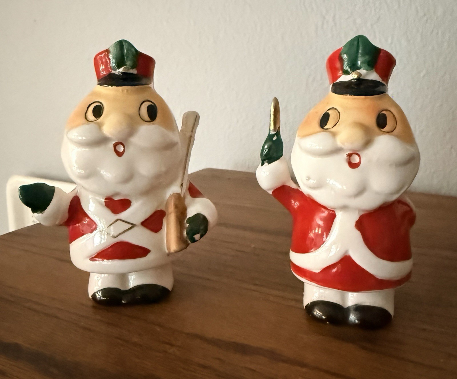 Vintage Napco ? Christmas Santa Claus Soldier Salt & Pepper # 4582 READ