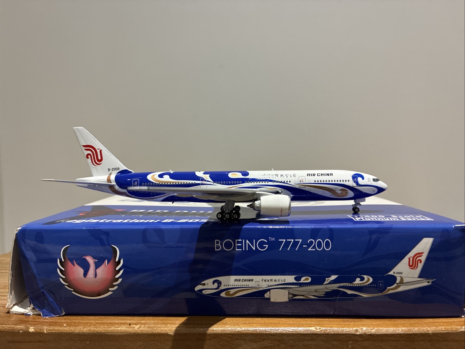 Phoenix Air China Airline Boeing 777-200 1:400 Scale Model Diecast B-2059