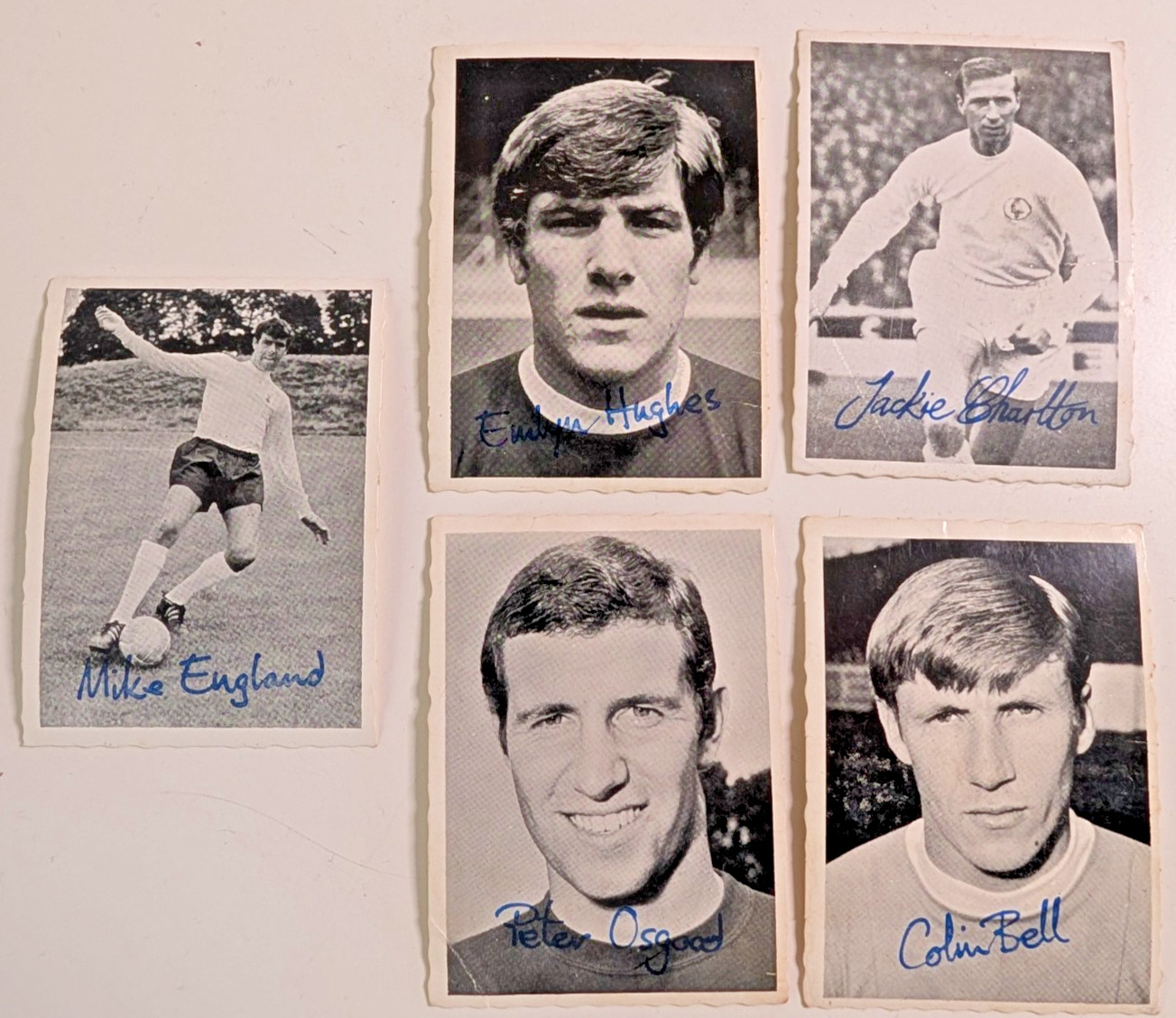 5 x Vintage Signed A&BC Football Cards. Jack Charlton Emlyn Hughes Colin Bell