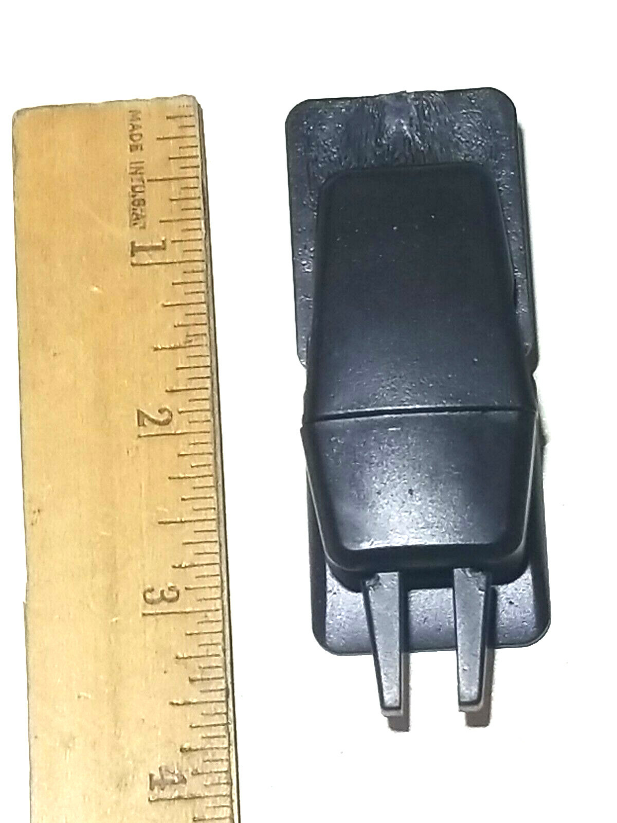 2 Pack USGI ALICE LC-1 Small Arms Ammo Pouch Replacement Repair Closure Clip Set 2 Pack USGI ALICE LC-1 Small Arms Ammo Pouch Replacement Repair Closure Clip Set