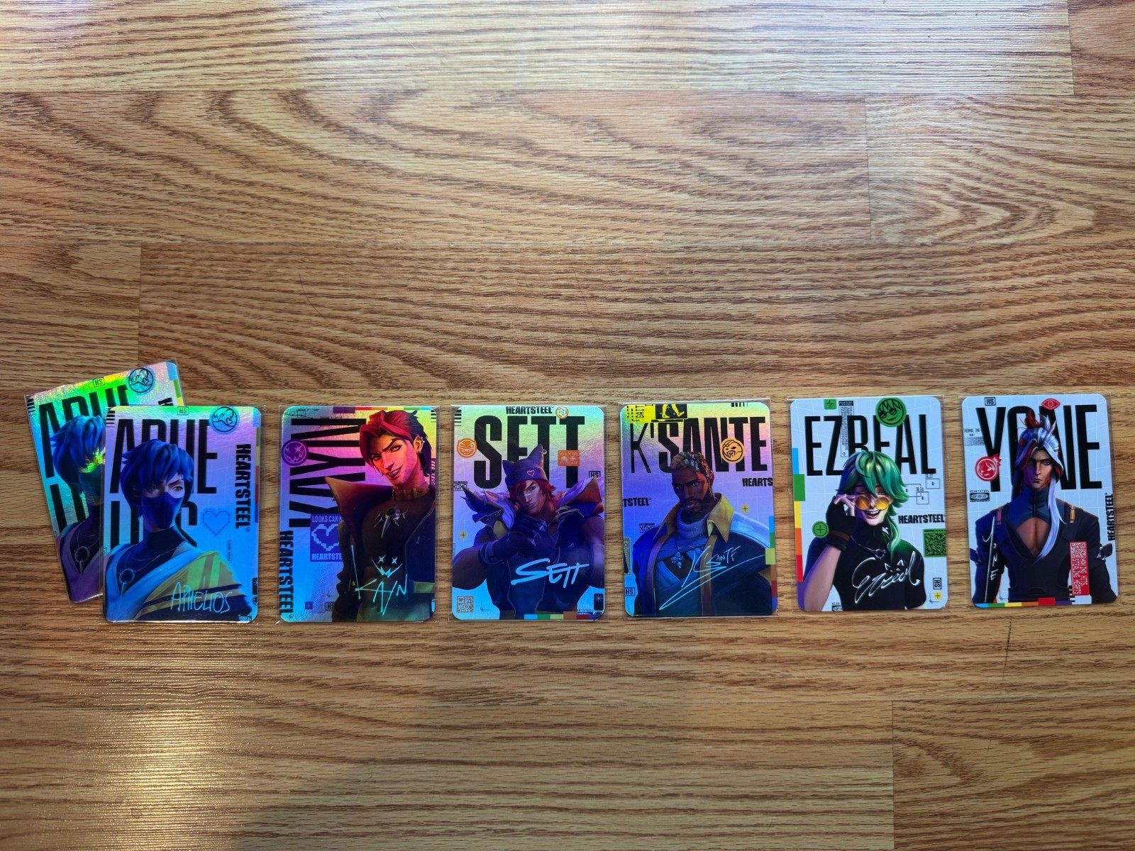 Riot Games Official League of Legends Heartsteel Photocard Set - Mostly holos