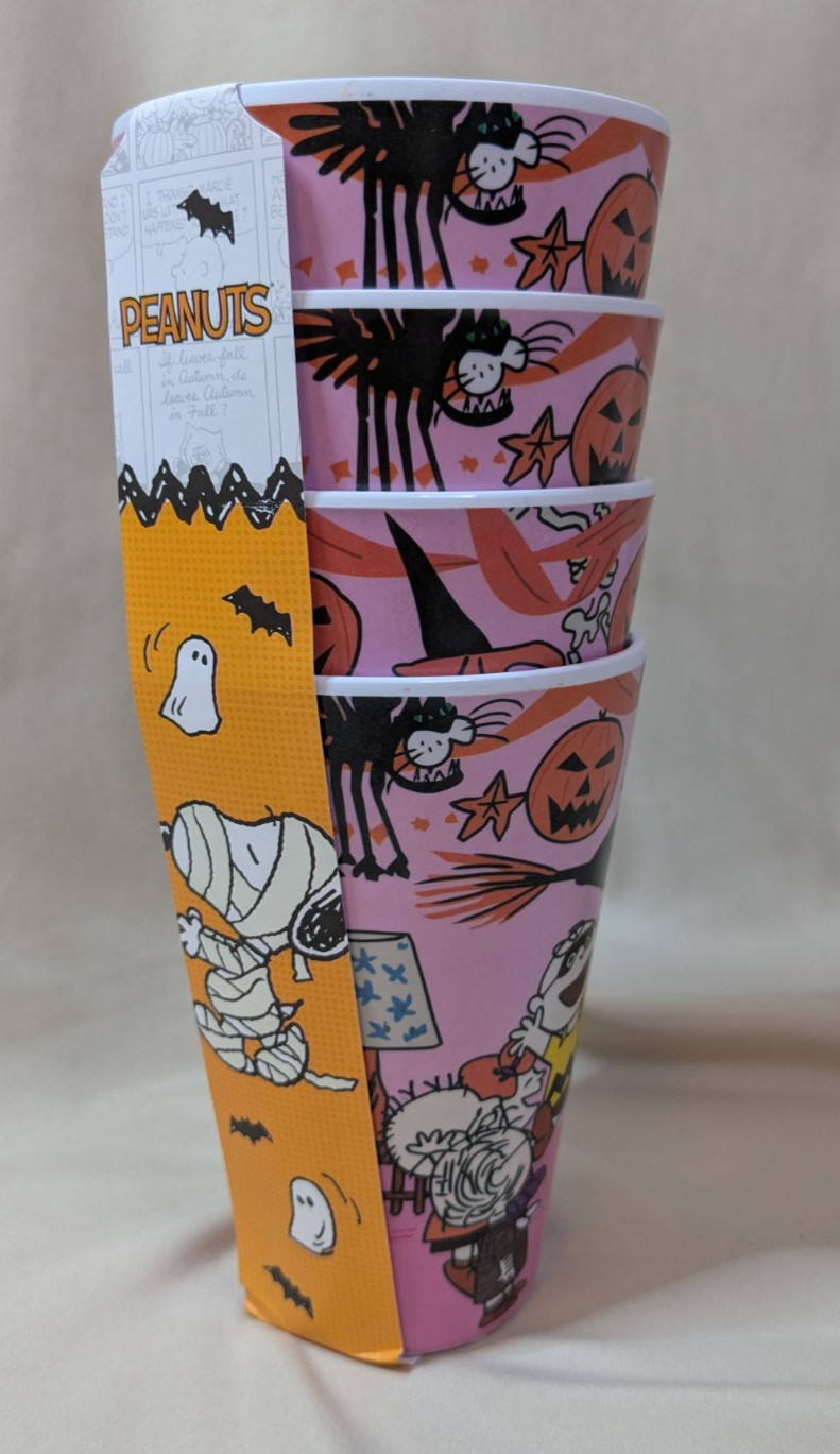 PEANUTS Gang Snoopy Set of 4 Melamine Cups Halloween Party Zrike NEW