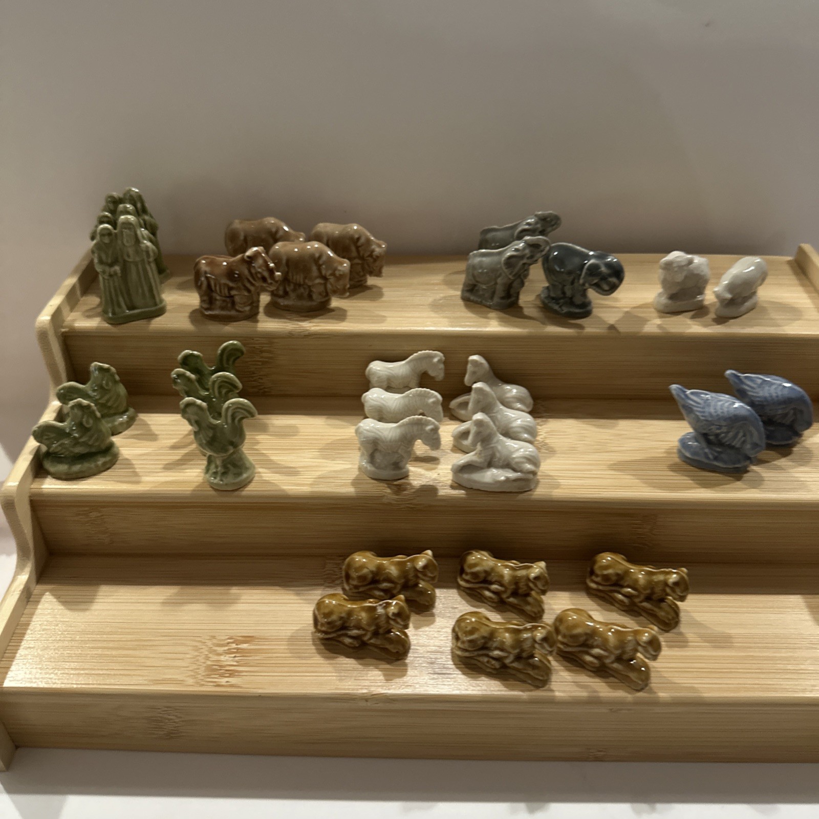 VTG Wade Whimsies Red Rose Tea Noah\'s Ark Series  of 31 Figurines