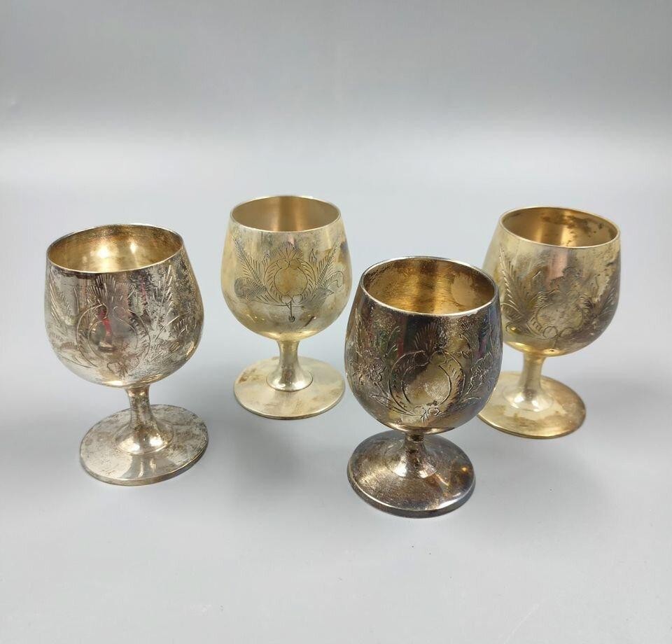 A Glass on the Leg India to Buy in Moscow at a Low Price with Delivery | Hobbies A Glass on the Leg India to Buy in Moscow at a Low Price with Delivery | Hobbies
