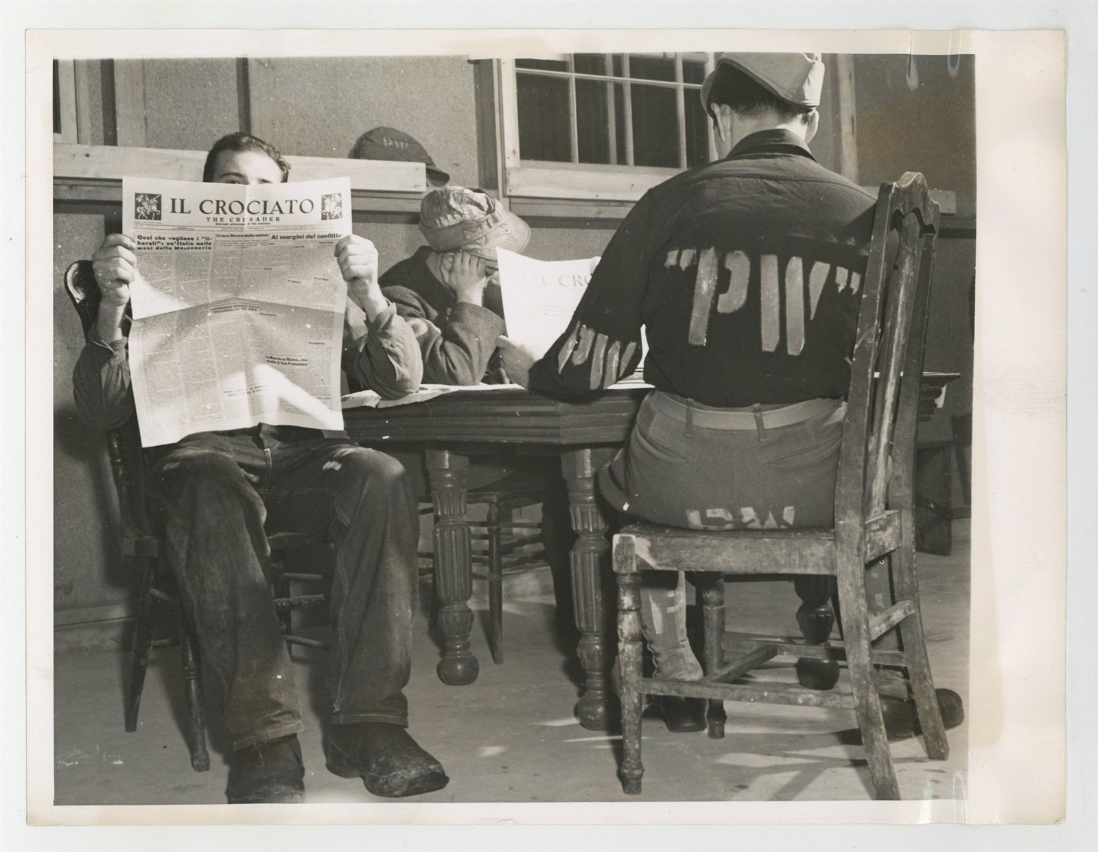 Il Crociato Newspaper 1943 Italian Prisoners War POW Brooklyn WWII Photo J15322 Il Crociato Newspaper 1943 Italian Prisoners War POW Brooklyn WWII Photo J15322