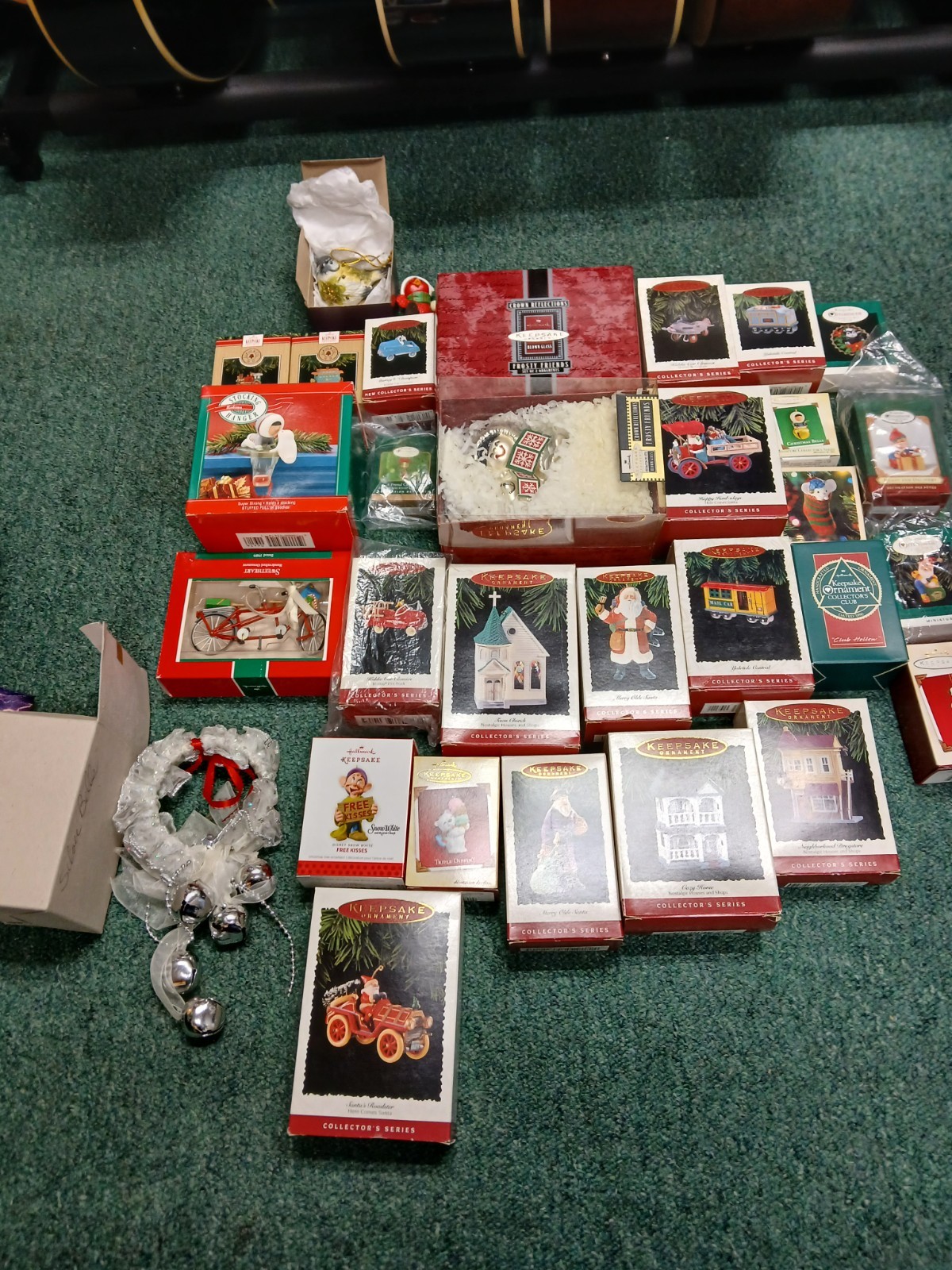 Hallmark Keepsake, etc lot of 31 Christmas Ornaments as-is