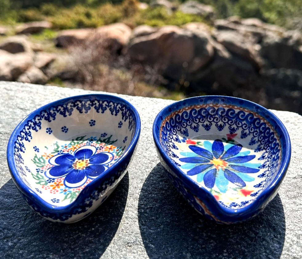 Set of 2 Polish Pottery Vena Unikat Signed Spoon Rests Beata Wozniak Floral