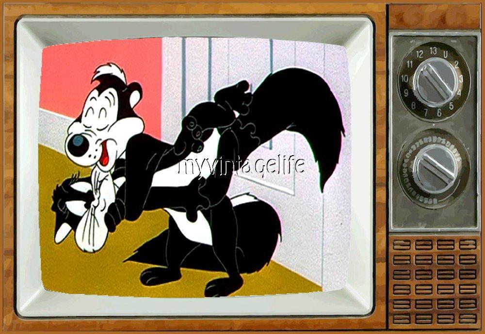 Pepe Le Pew TV Fridge MAGNET 2\