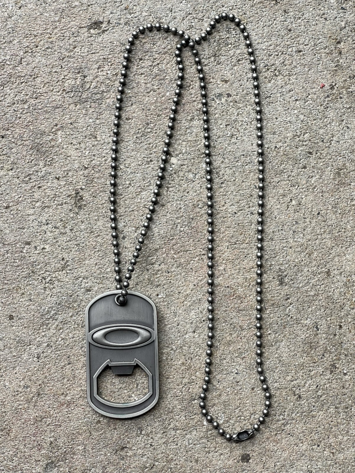 Vintage 2014 Oakley Bunker HQ Dog Tag Bottle Opener Necklace