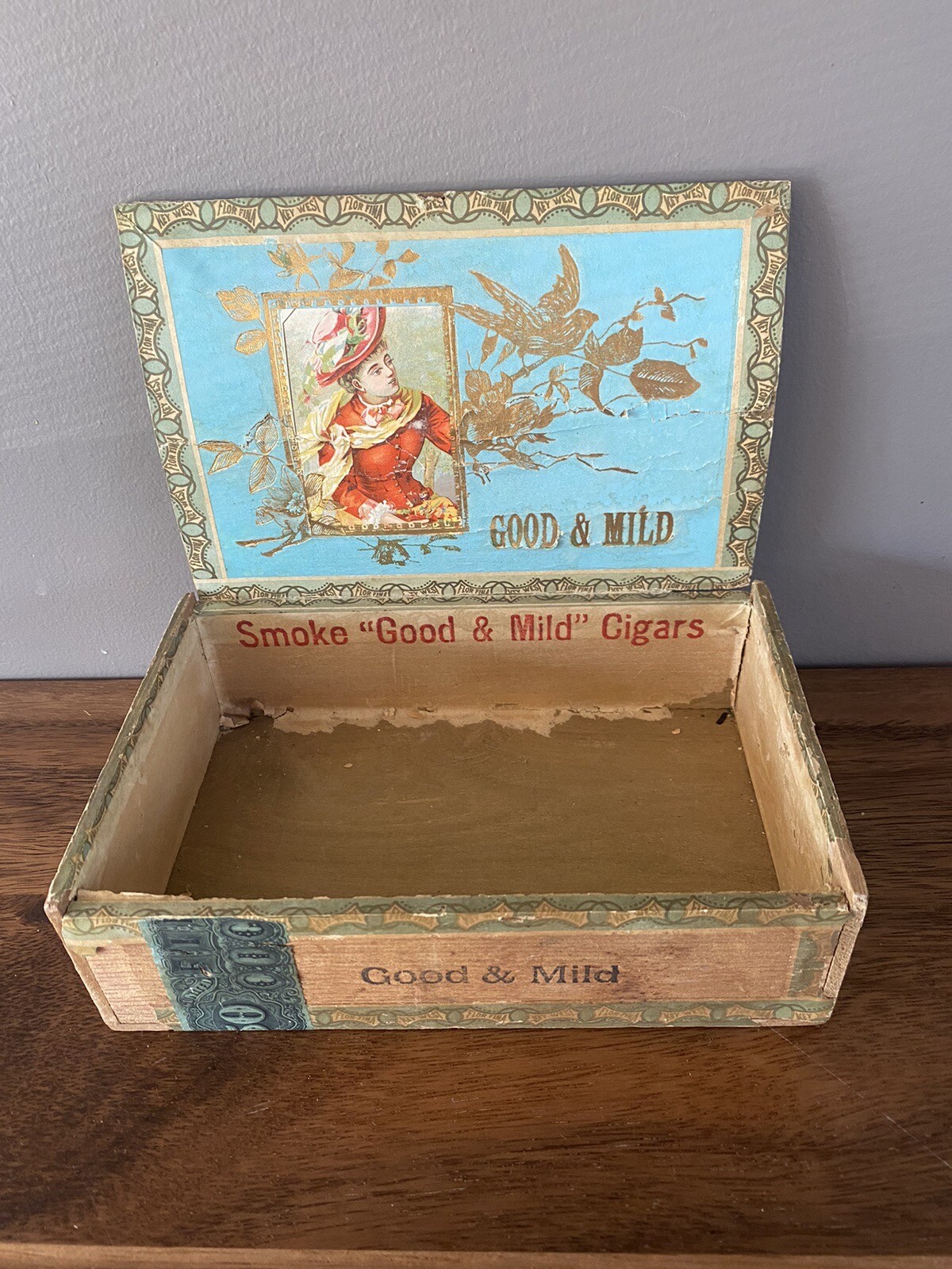 Antique 1901 Good & Mild Flor Fina Empty Wood Cigar Box Tax Stamp NICE Label