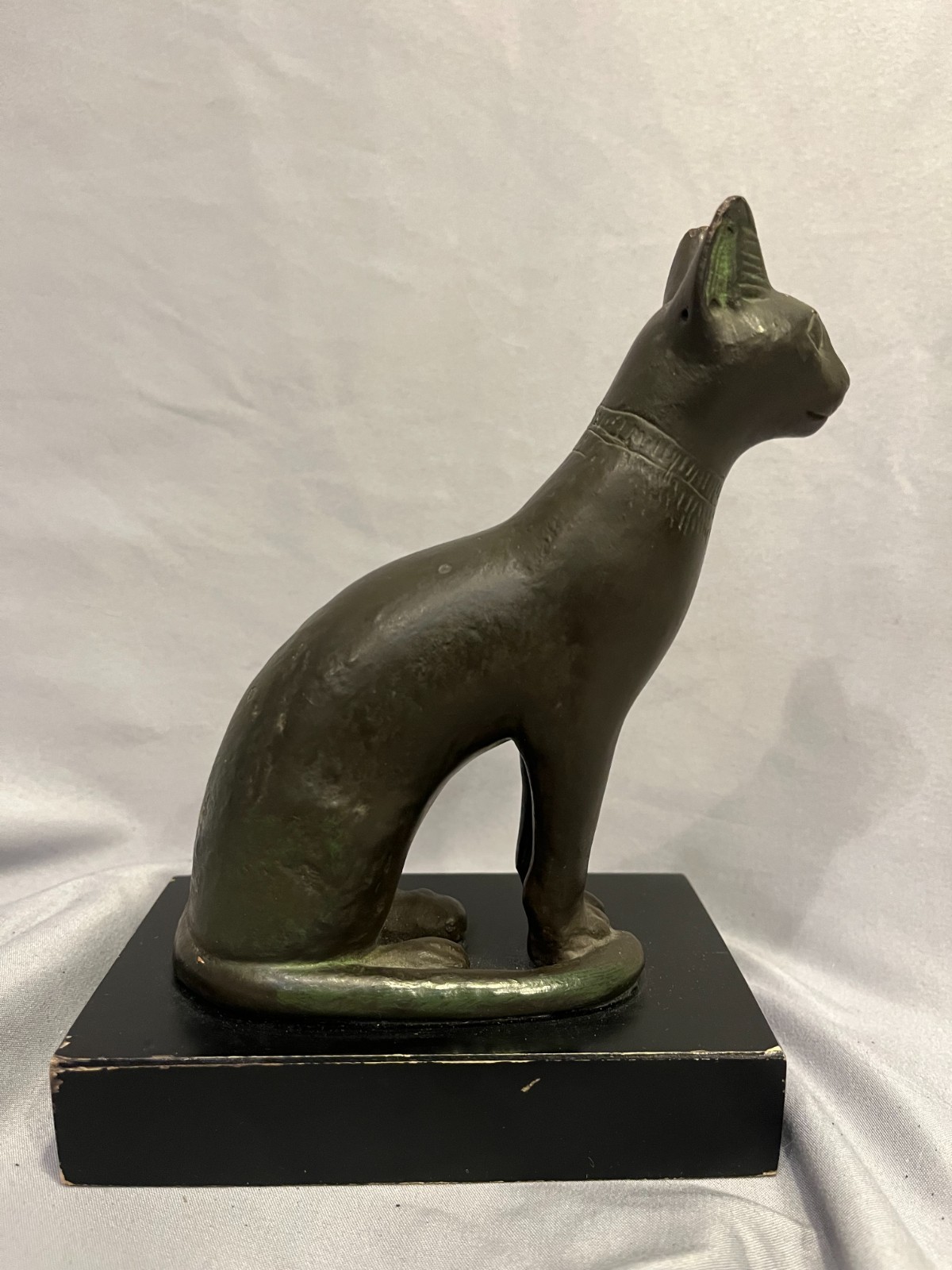 Vintage Alva Museum Replica Egyptian Bastet Cat Statue Walters Art Gallery Base Vintage Alva Museum Replica Egyptian Bastet Cat Statue Walters Art Gallery Base