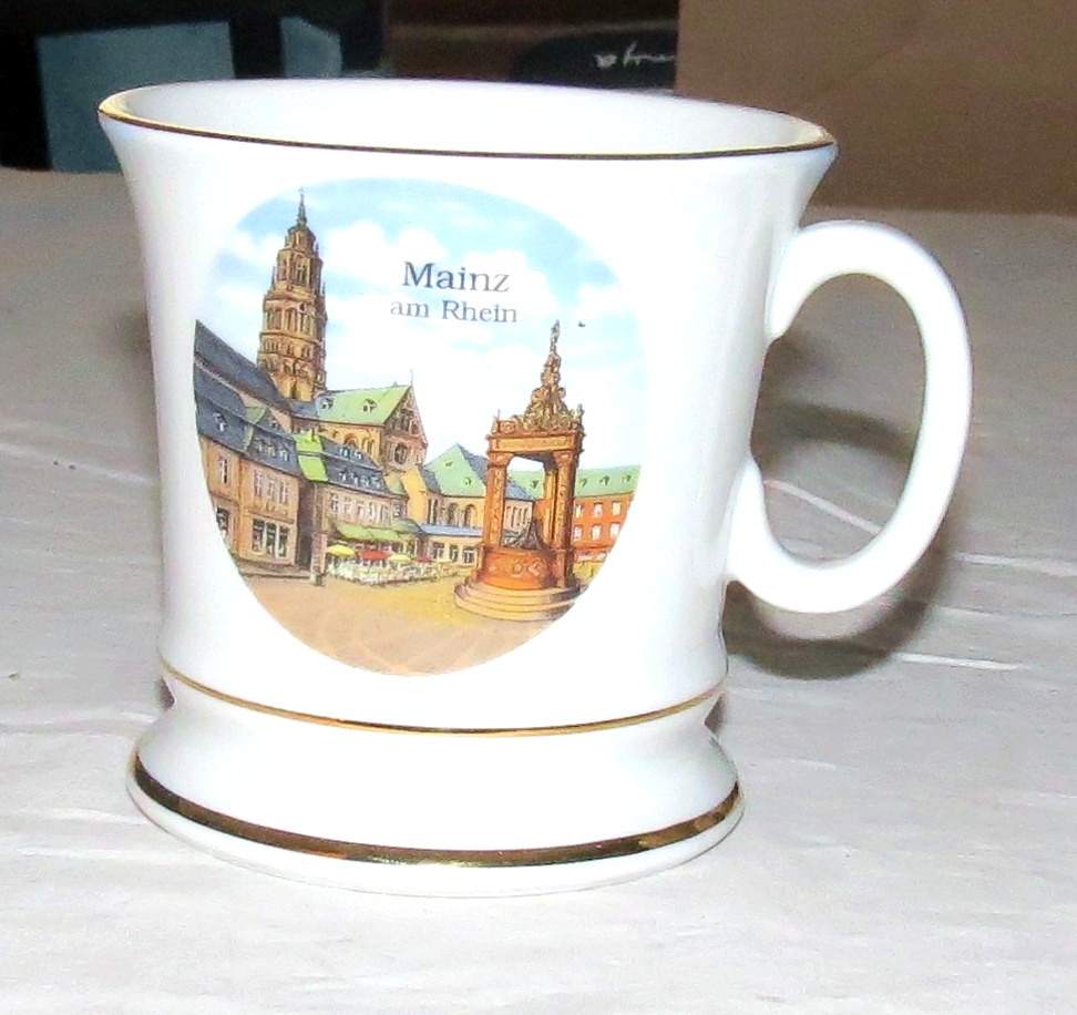 Theo Kuhn Bavaria Germany Burgwindheim 3.3/4 inch Mainz am Rein Coffee Mug