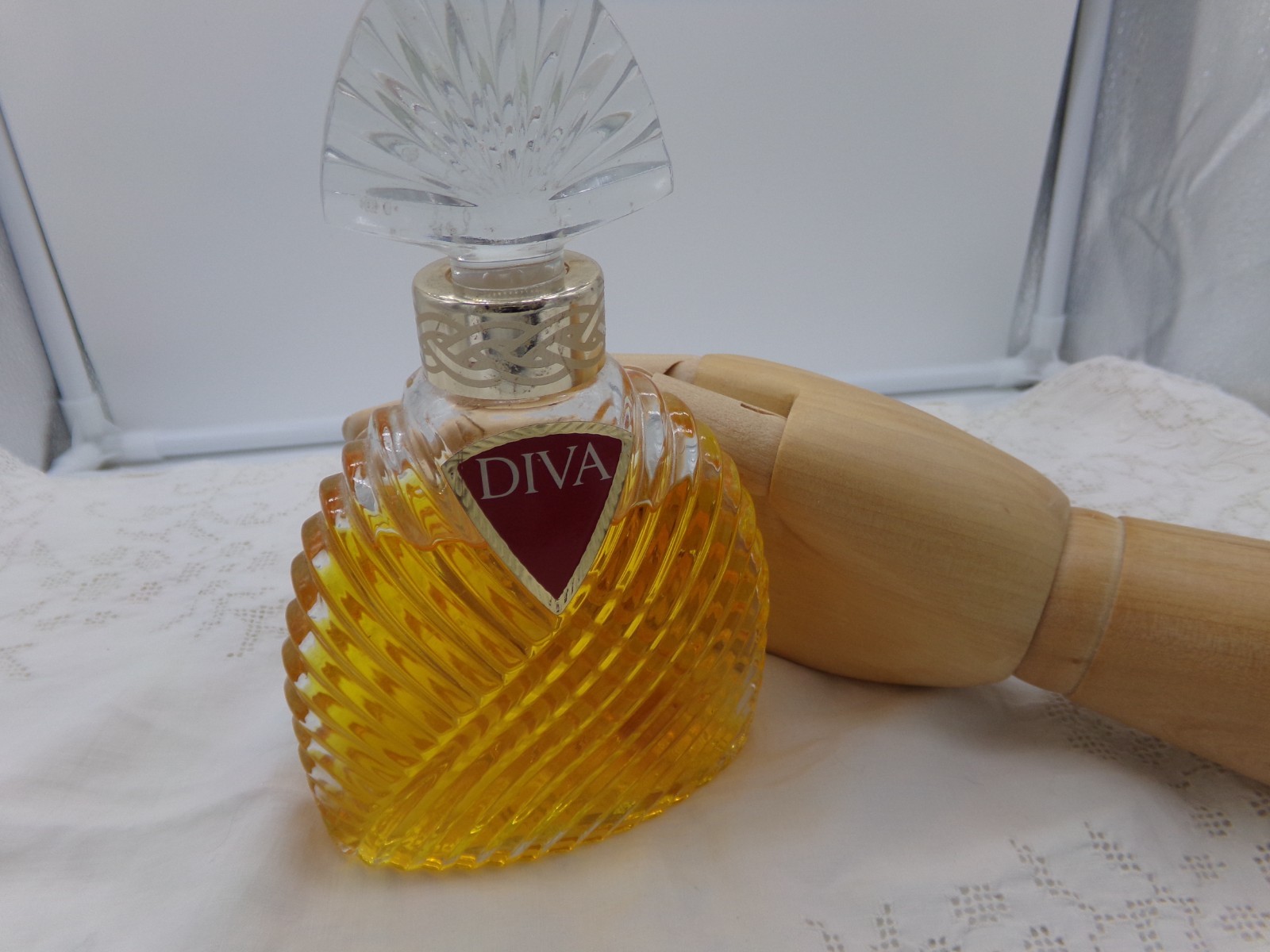 Ungaro Diva Eau De Parfum Factice Dummy Store Display bottle Ungaro Diva Eau De Parfum Factice Dummy Store Display bottle