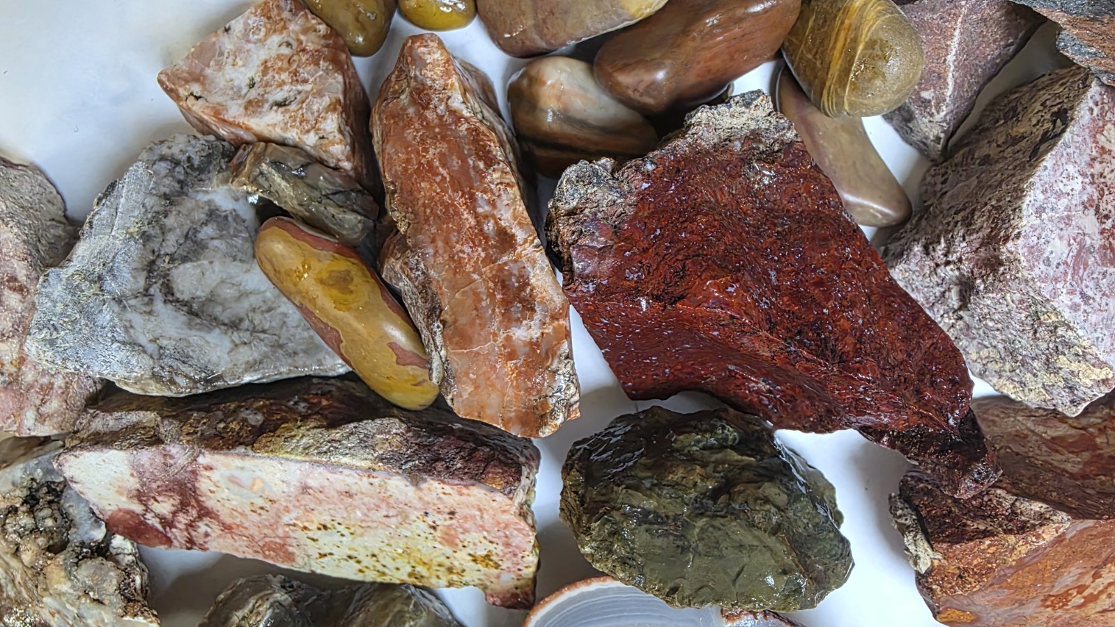 Agate And Jaspers Rough 5 Pounds Unique Mix Of Stones