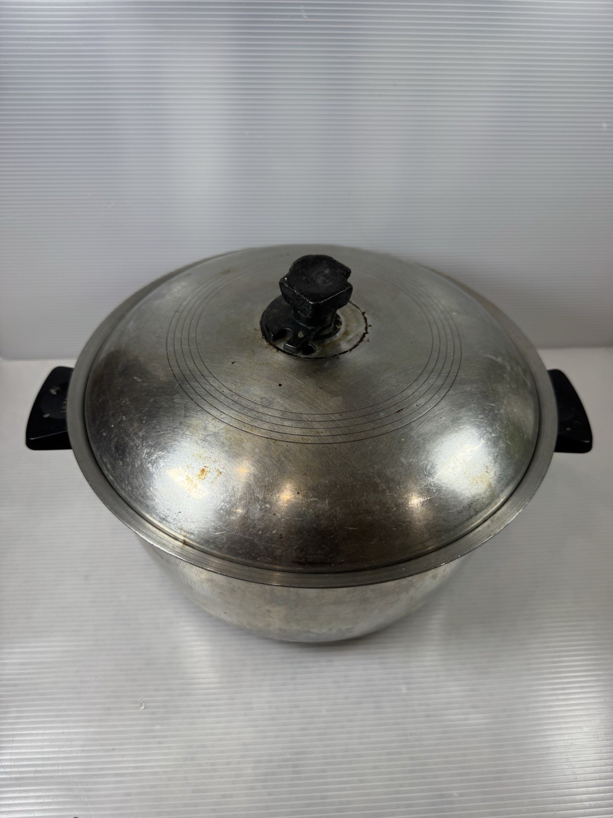 Rena Ware 3 Ply Stainless Steel 6 Q Stock Pot Pan W/Vented Lid USA 18/10 Rena Ware 3 Ply Stainless Steel 6 Q Stock Pot Pan W/Vented Lid USA 18/10