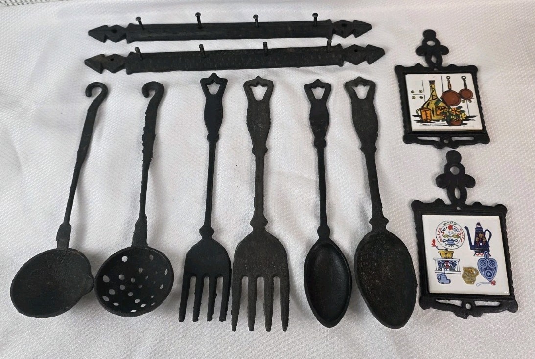 Vintage Cast Iron Hanging Utensils Black Taiwan Kitchen Cooking Set Of 10 pcs. Vintage Cast Iron Hanging Utensils Black Taiwan Kitchen Cooking Set Of 10 pcs.