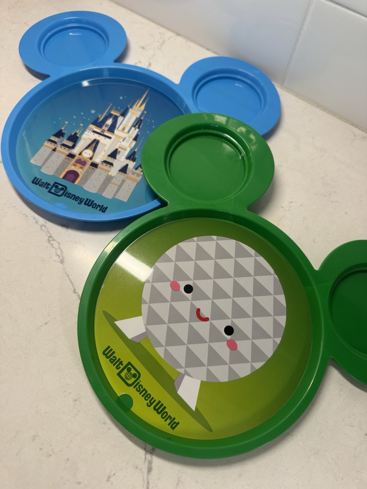 Disney Parks 2026 WDW Magic Kingdom And Epcot Plastic Souvenir Plates New