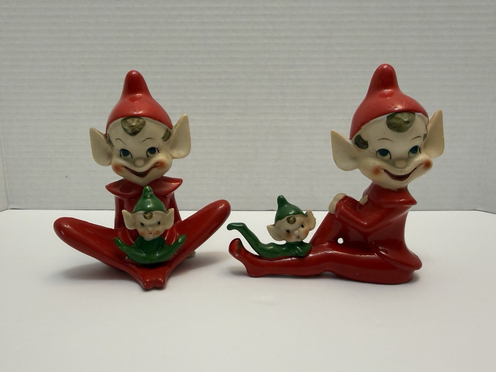 Vintage Wales Red Elves W/Babies